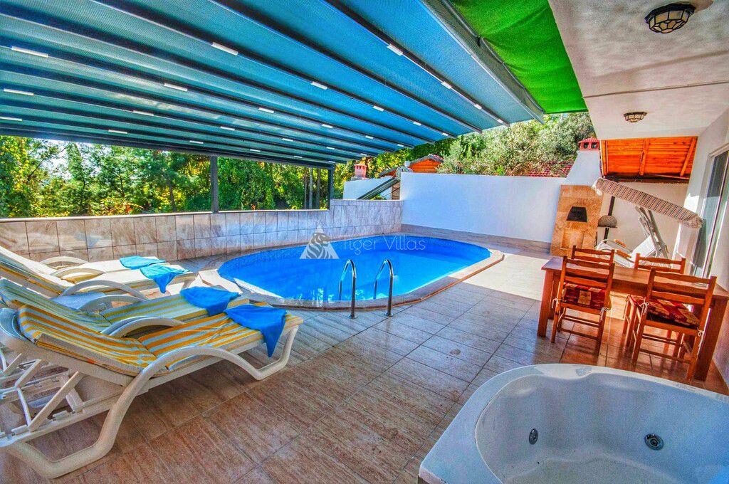Villa Simay 1 — 4