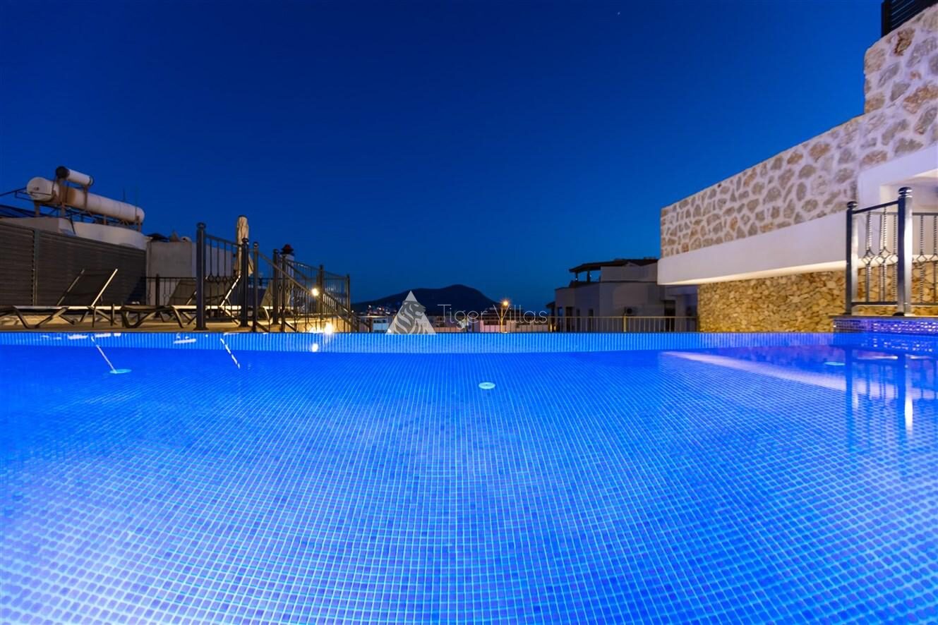 Villa Royal Hills 1 — 5