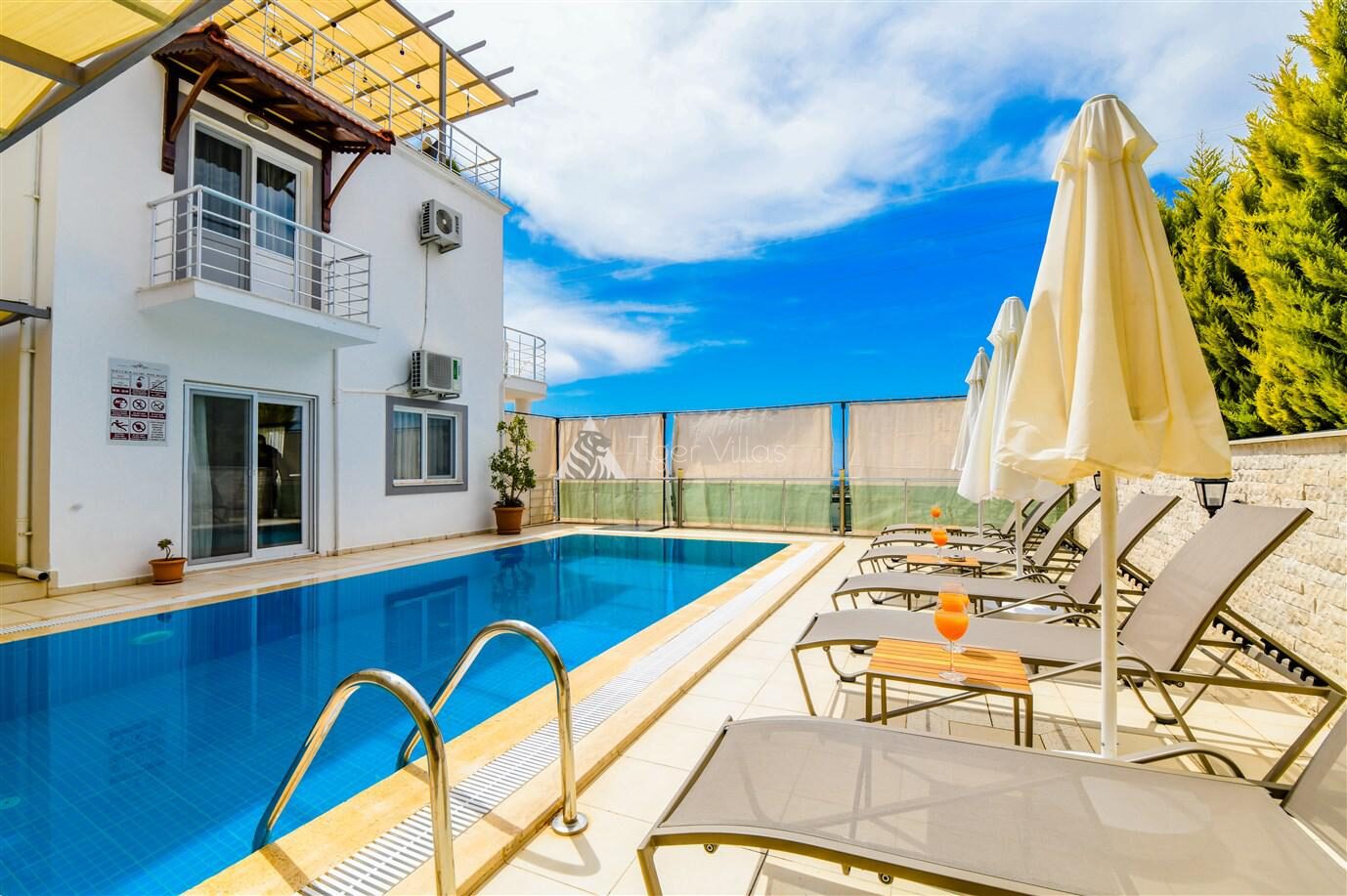 Villa Kaya — 4