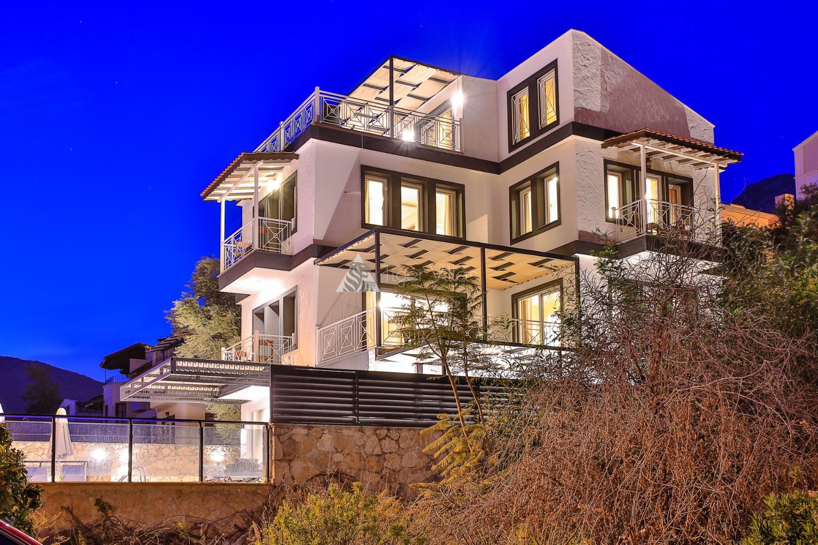 Villa Royal Hills 2 — 2