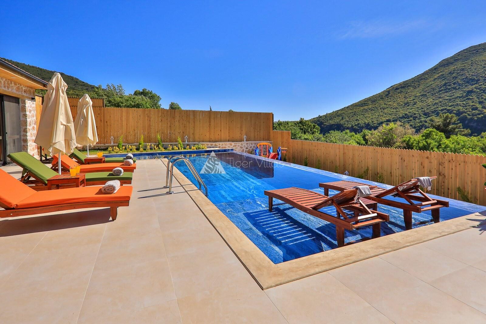 Villa Aden — 32
