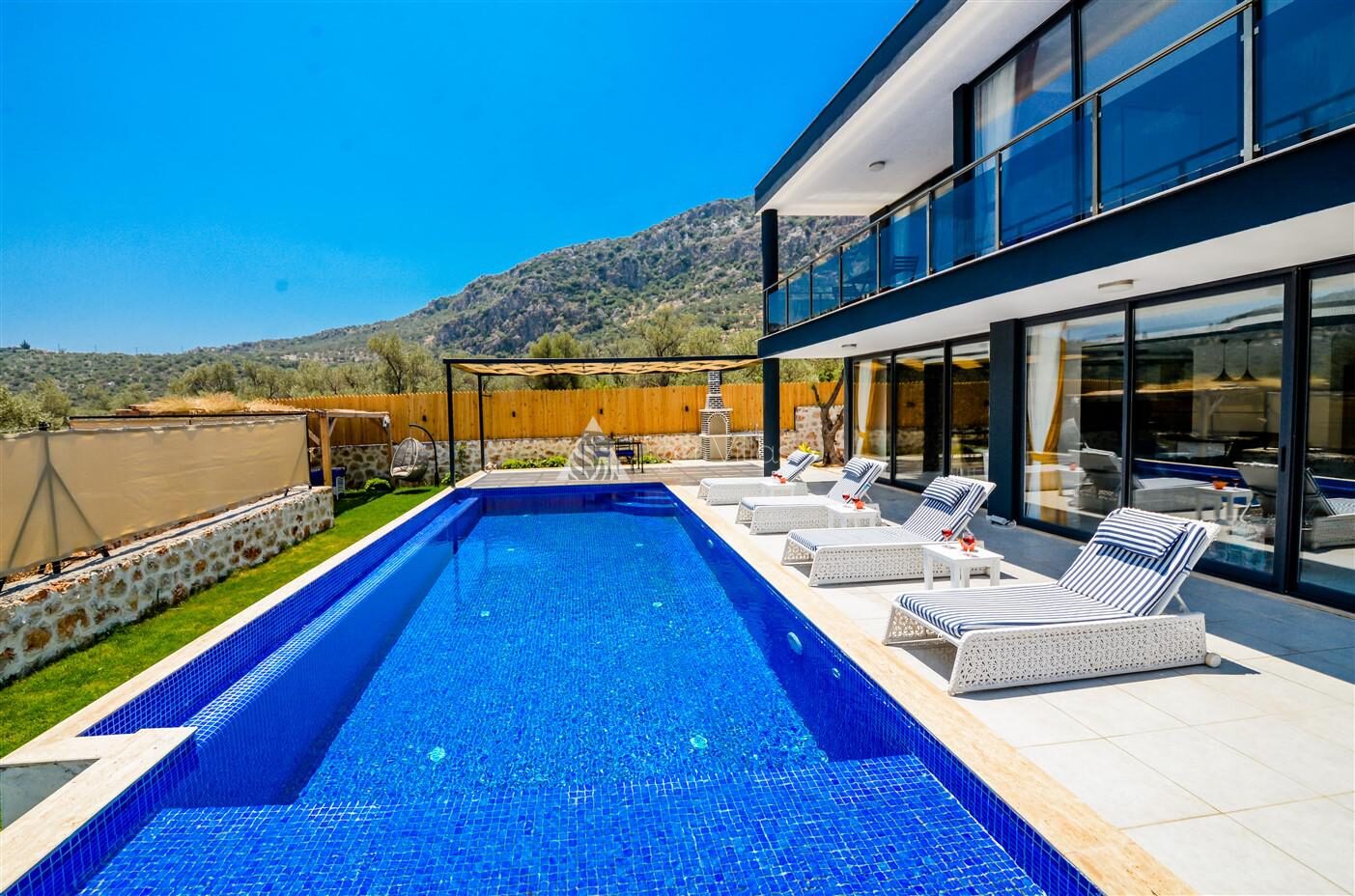 Villa Black Rose — 5