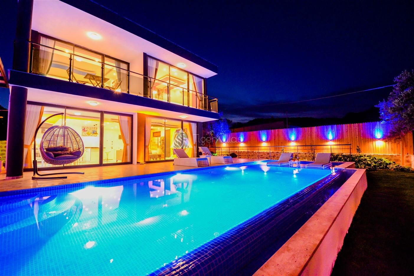 Villa Black Rose — 10