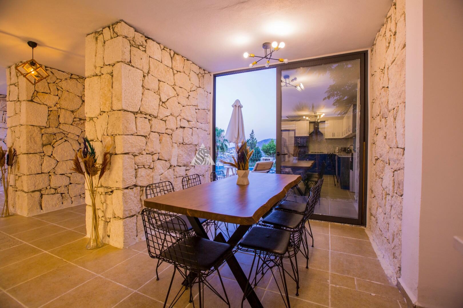 Villa Amore — 11