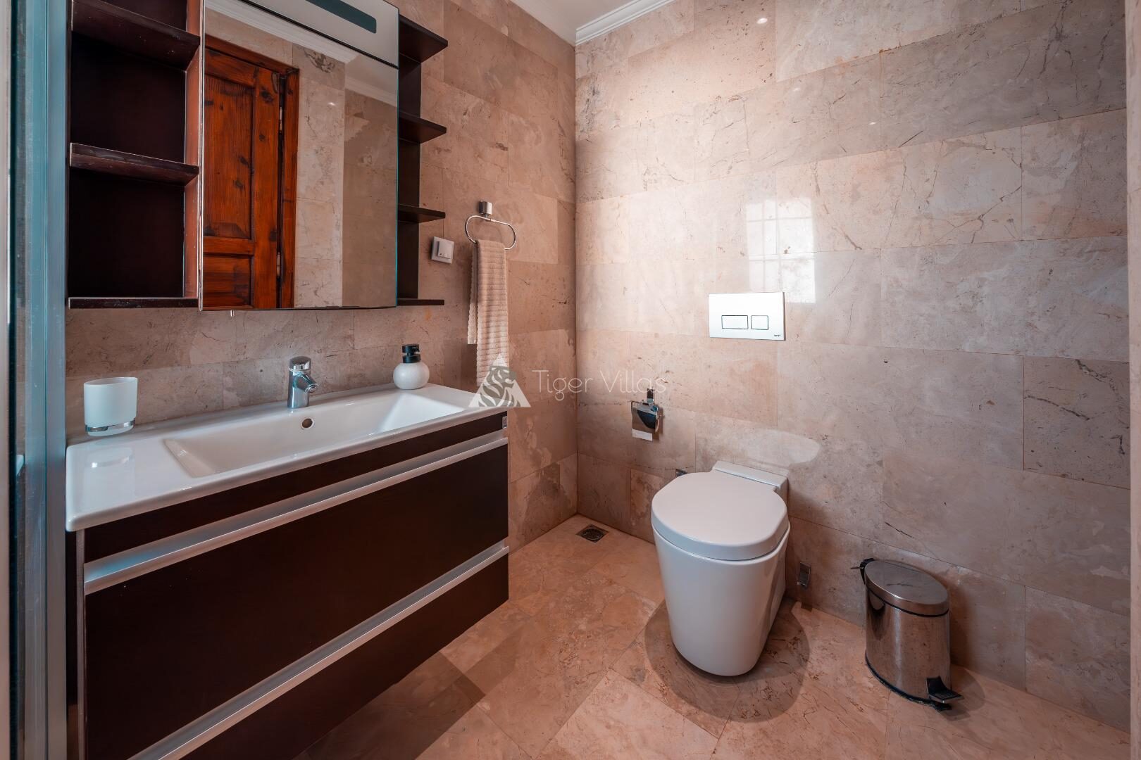 Villa Caledonia — 28