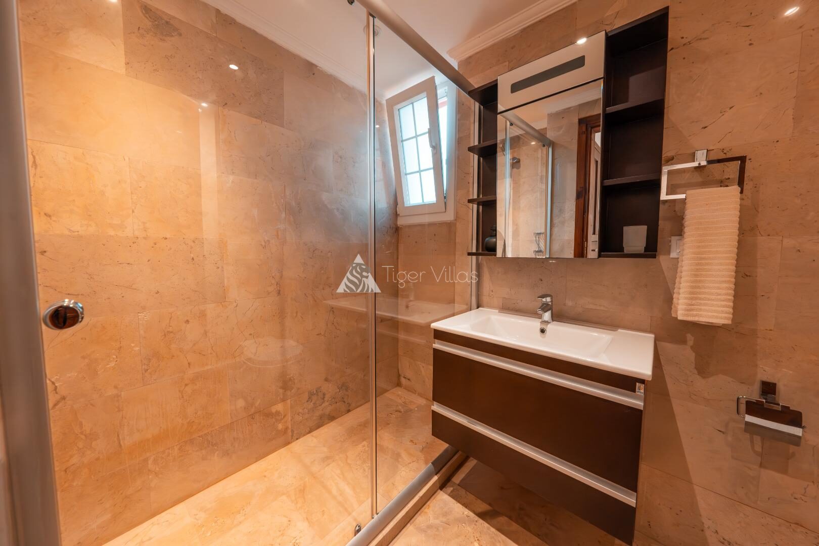 Villa Caledonia — 33
