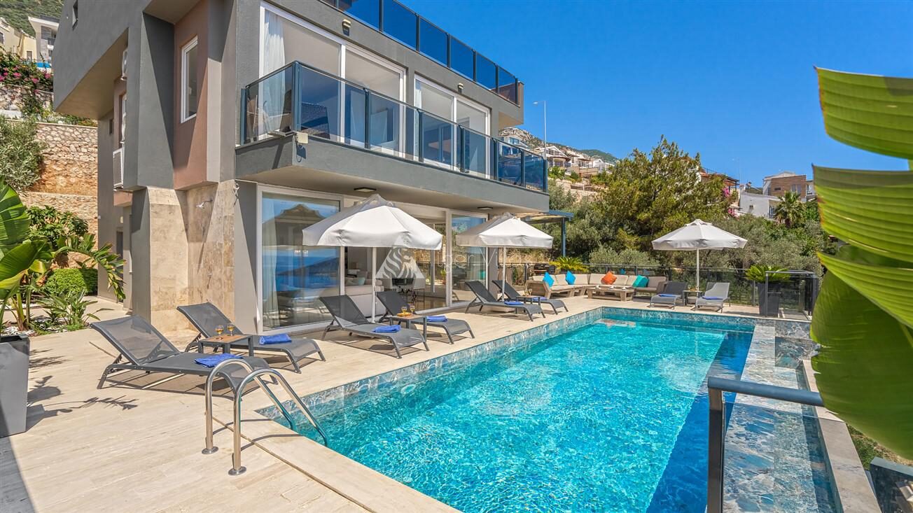 Villa Waratah — 2