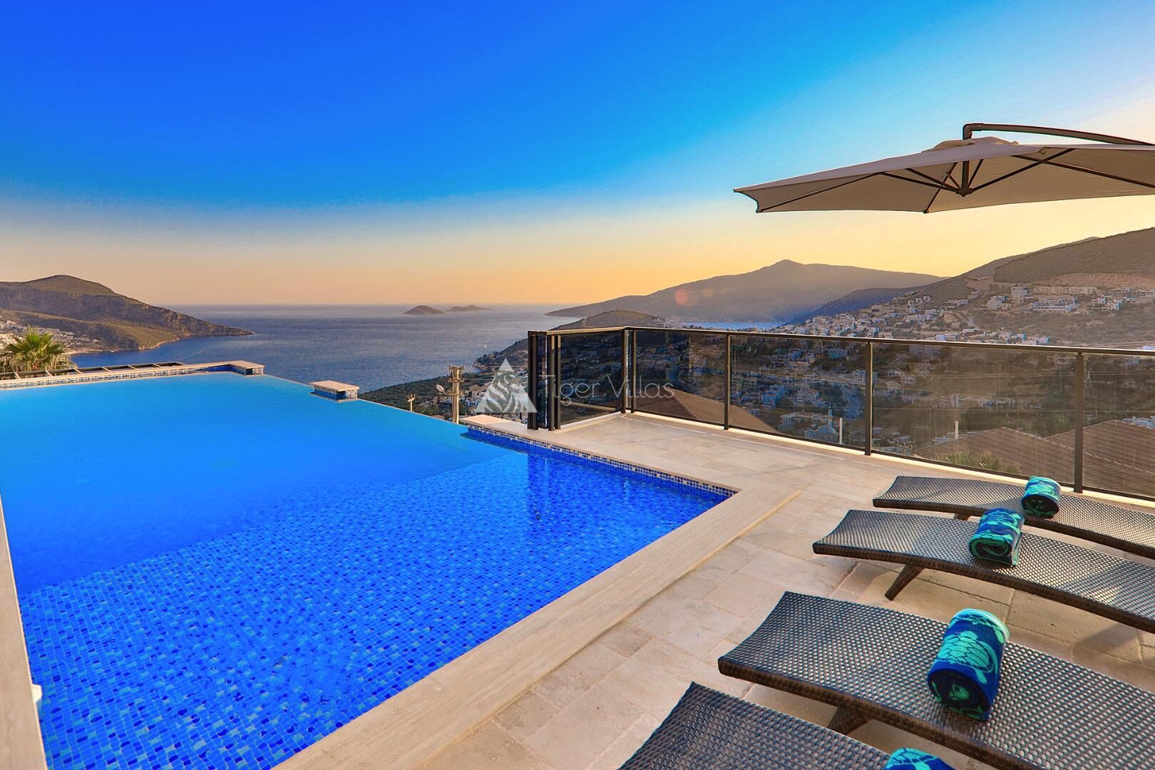Villa Luxury – villa for rent in Kızıltaş