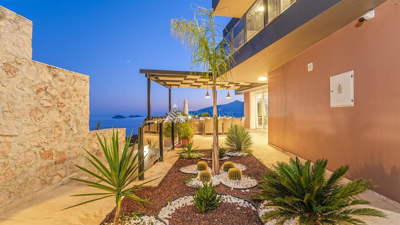 Villa Waratah – villa for rent in Kızıltaş