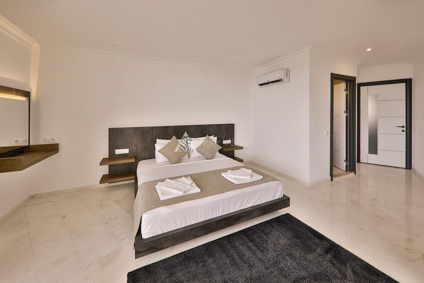 Villa Luxury – villa for rent in Kızıltaş
