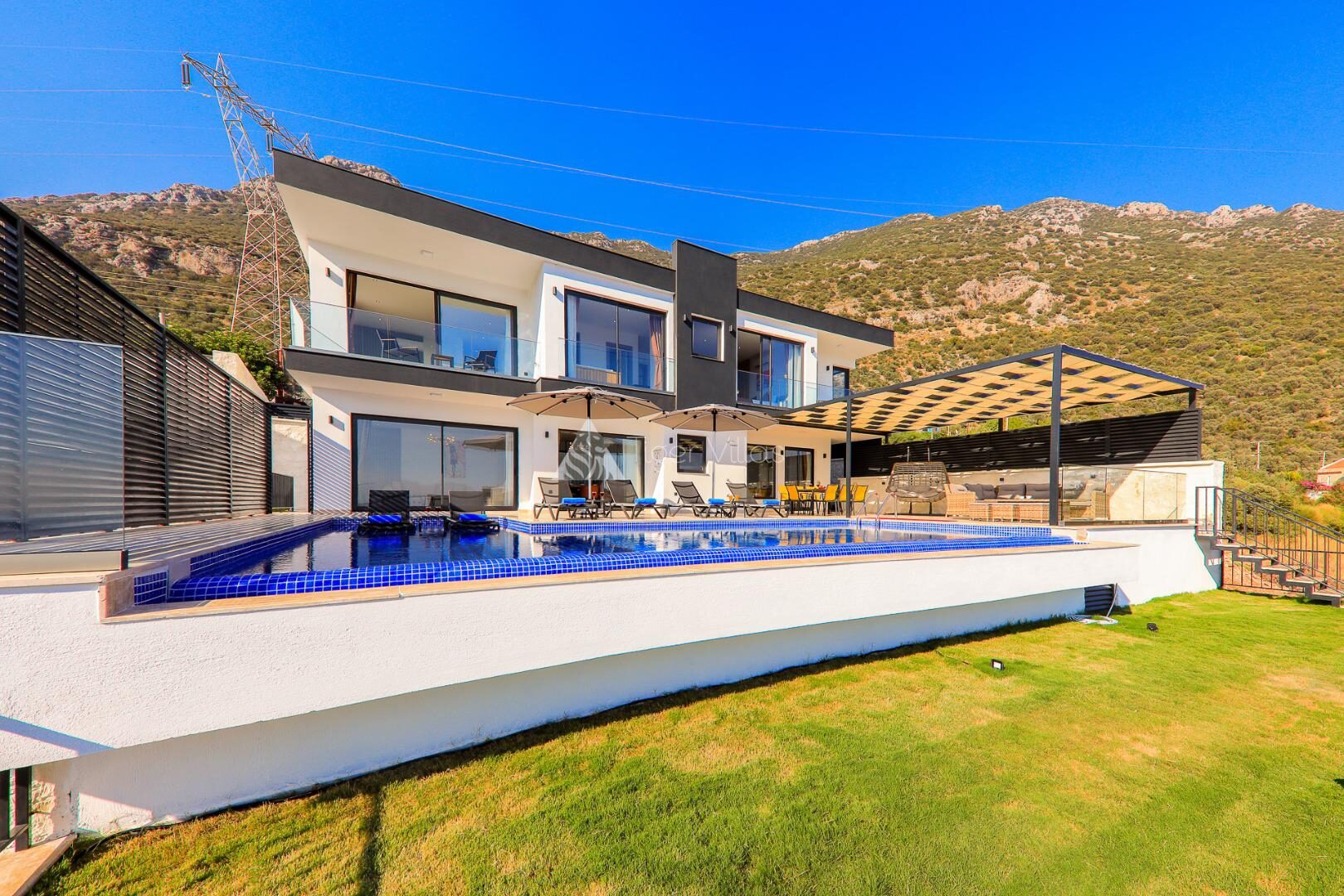 Villa Bliss — 1