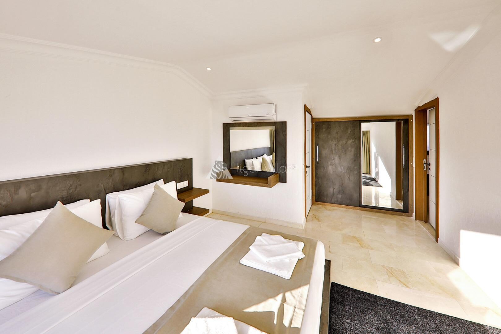 Villa Luxury – villa for rent in Kızıltaş