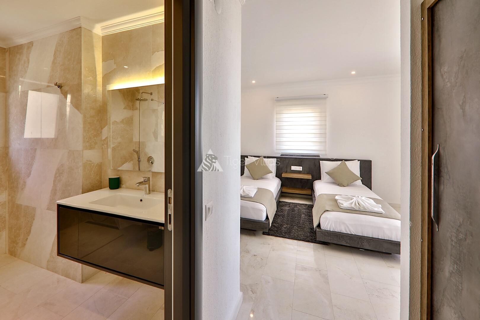 Villa Luxury – villa for rent in Kızıltaş
