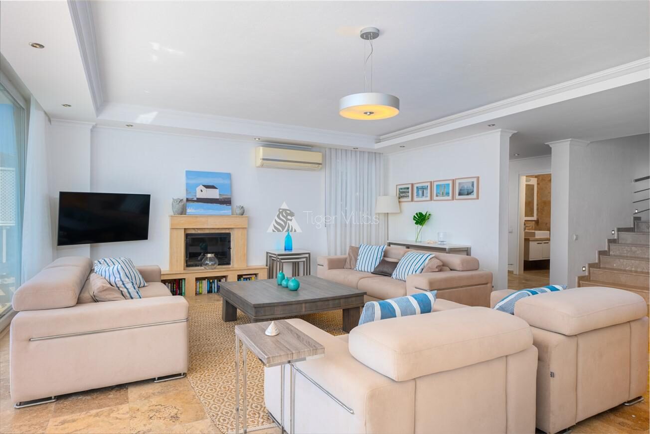 Villa Waratah – villa for rent in Kızıltaş