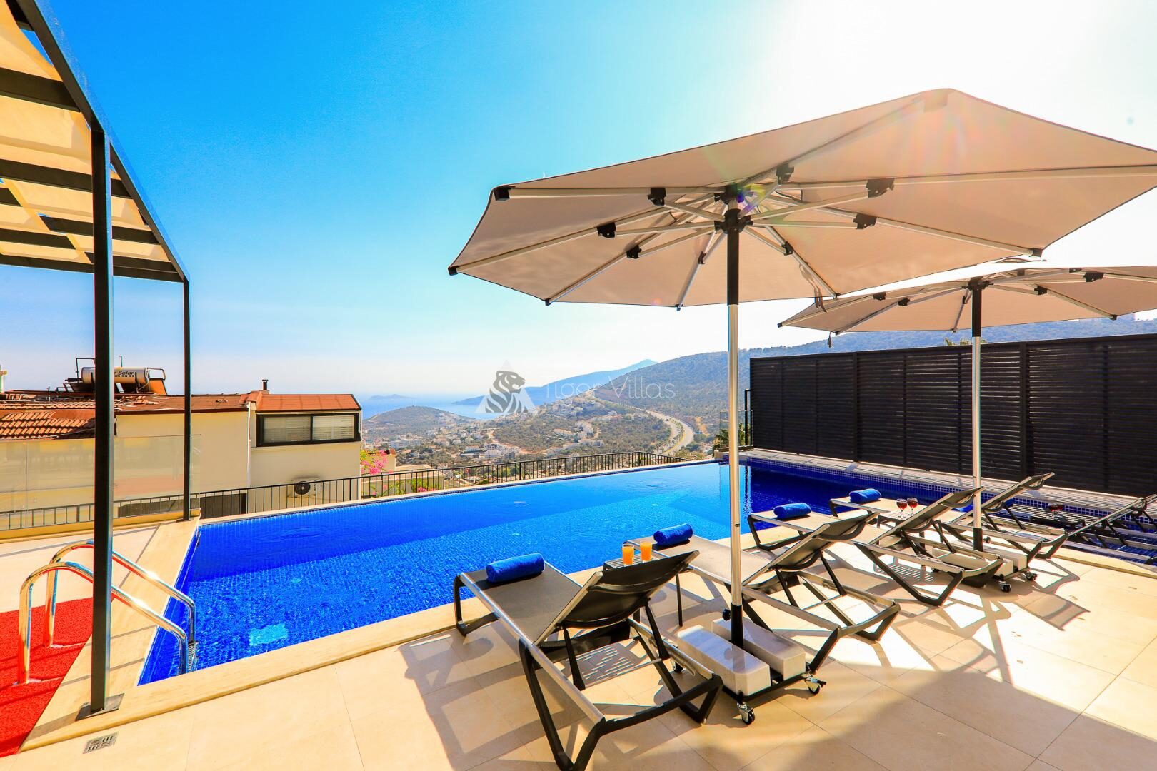 Villa Bliss — 8