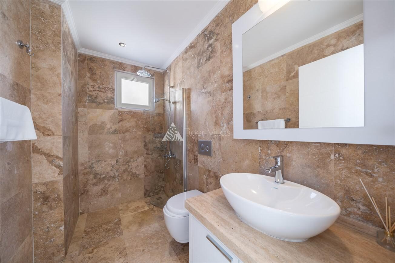 Villa Waratah – villa for rent in Kızıltaş