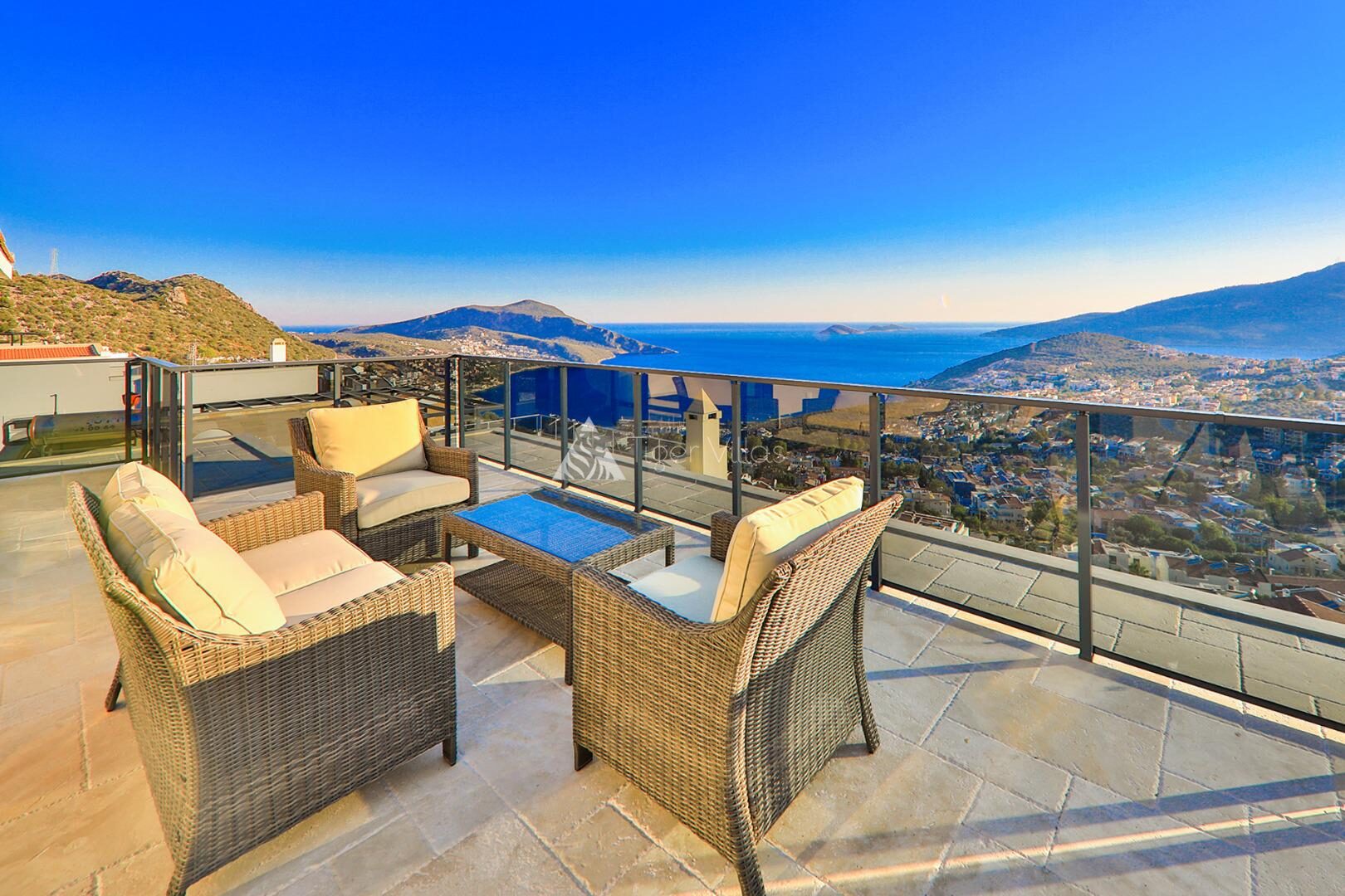 Villa Luxury – villa for rent in Kızıltaş