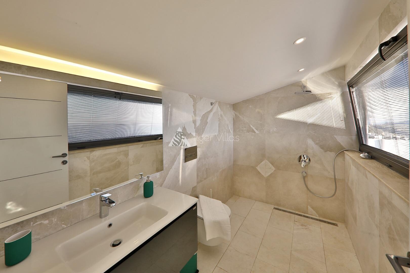 Villa Luxury – villa for rent in Kızıltaş