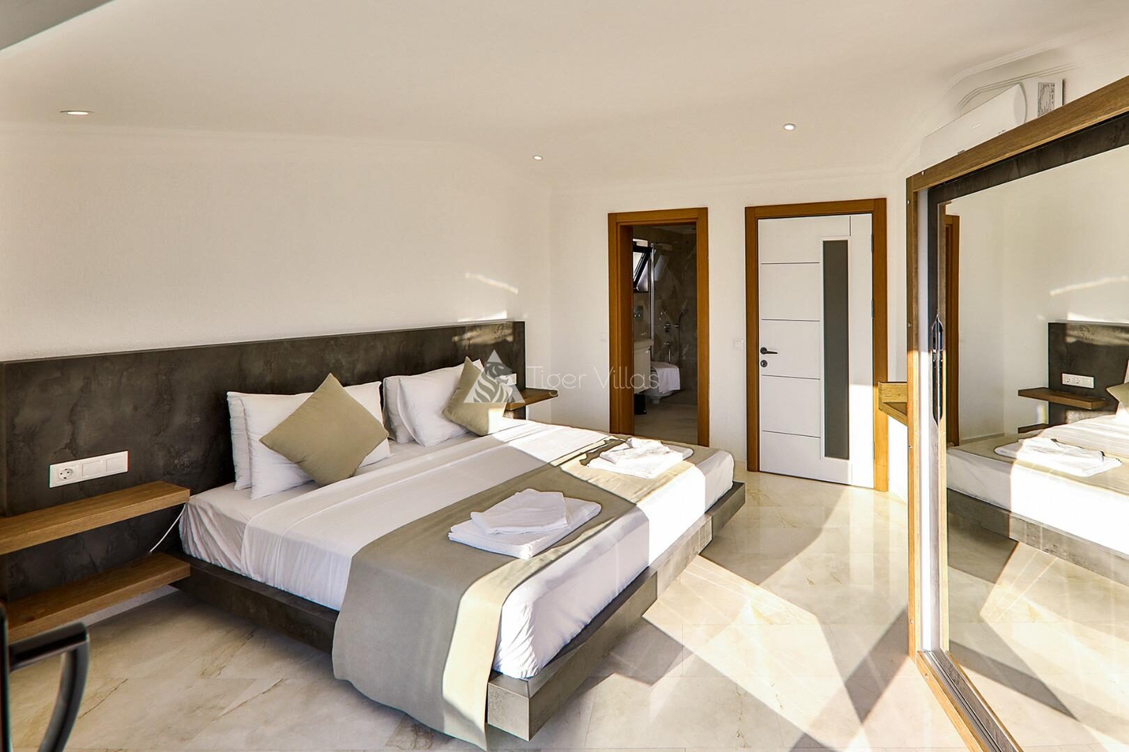 Villa Luxury – villa for rent in Kızıltaş