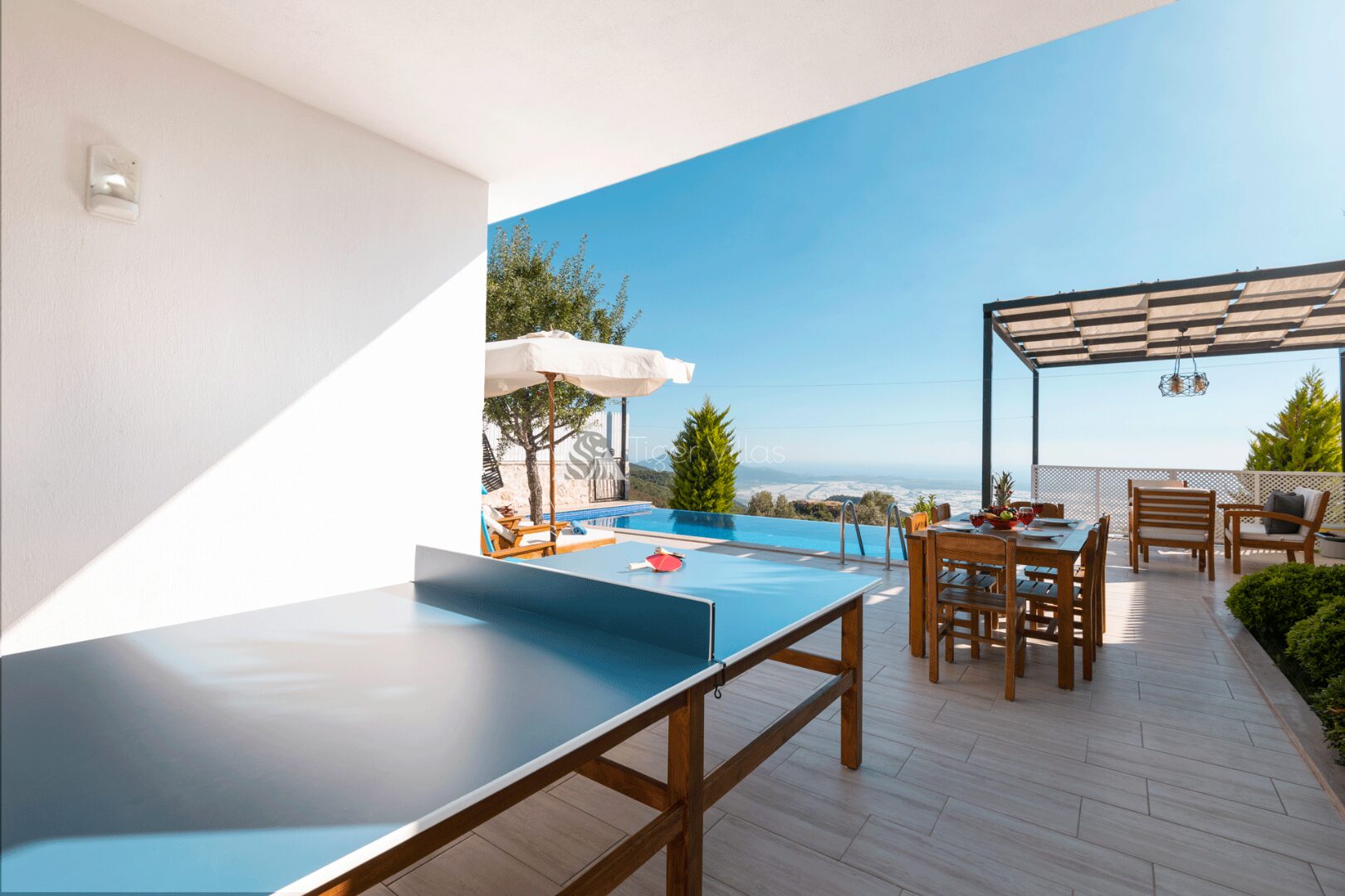 Villa Aklar 1 — 12