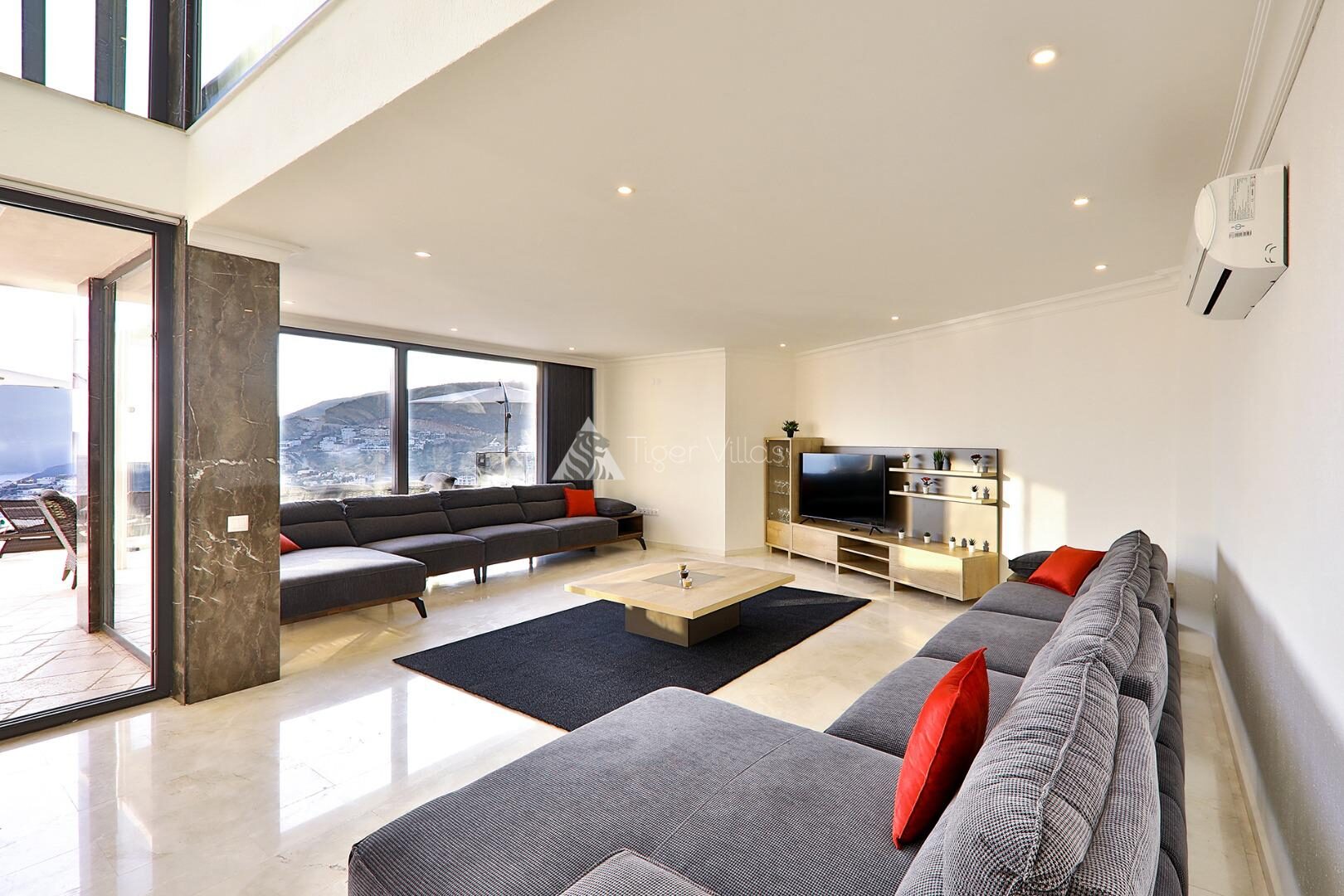 Villa Luxury – villa for rent in Kızıltaş