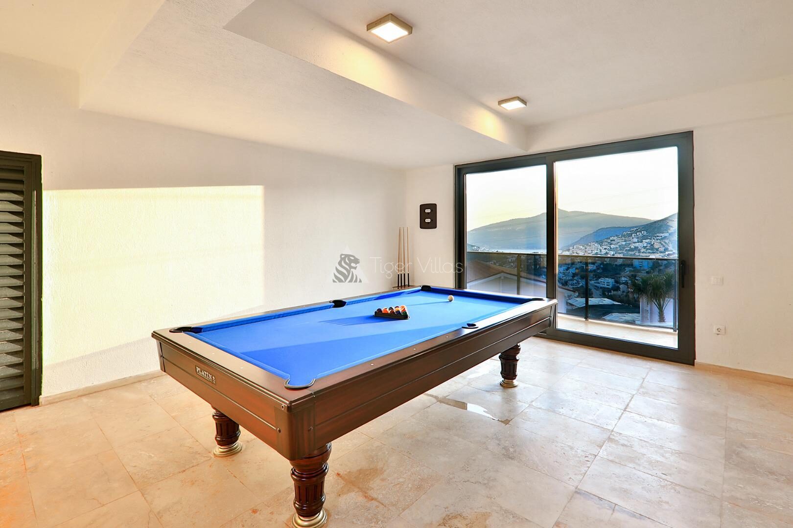 Villa Luxury – villa for rent in Kızıltaş