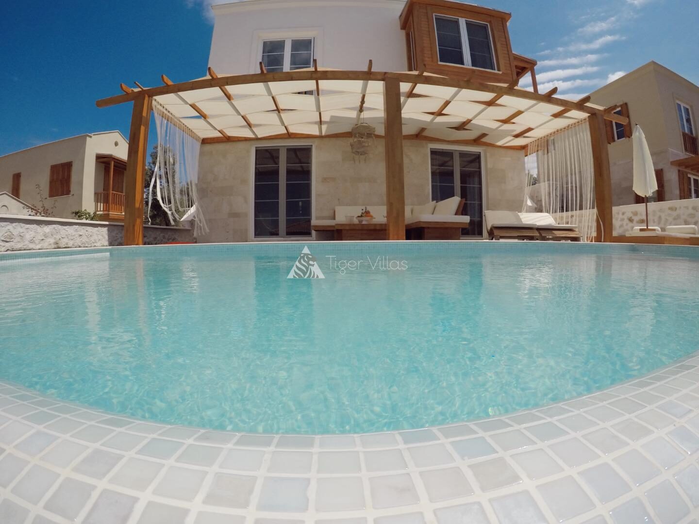 Villa Venue — 1