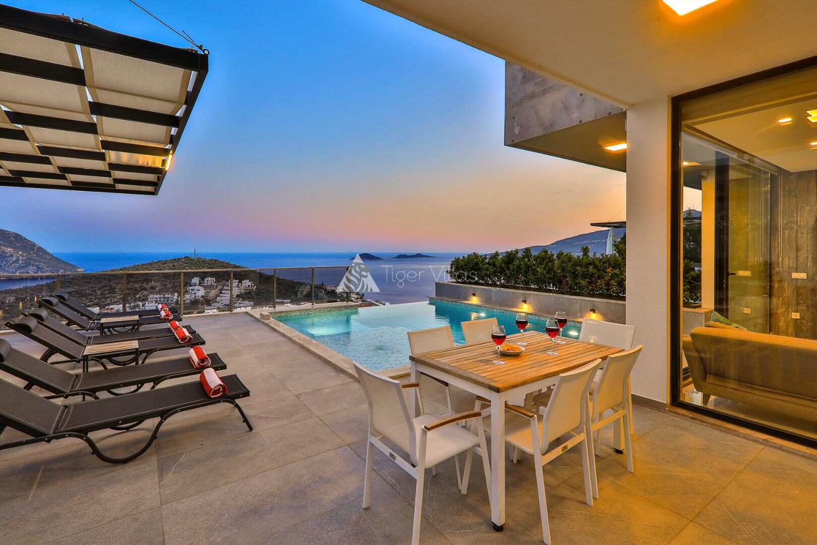 Villa Skylight — 2