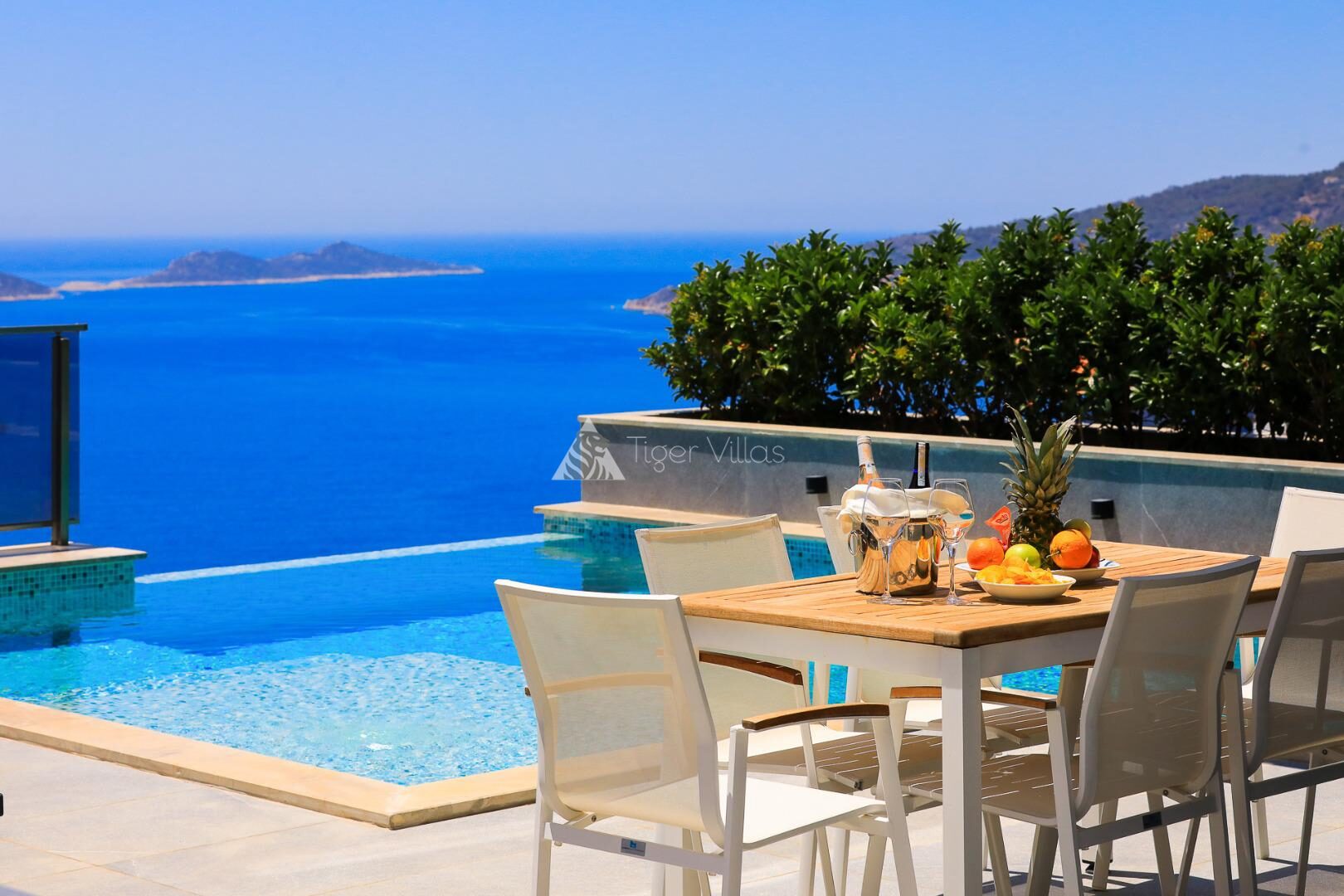 Villa Skylight — 15