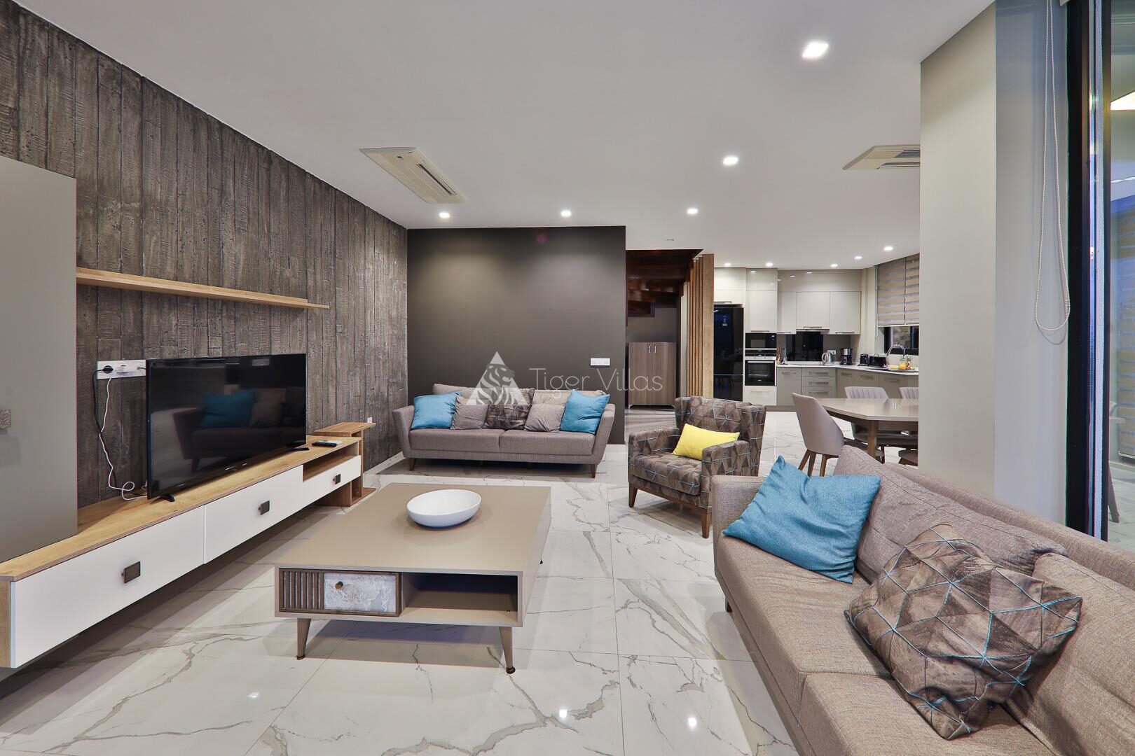Villa Skylight — 38