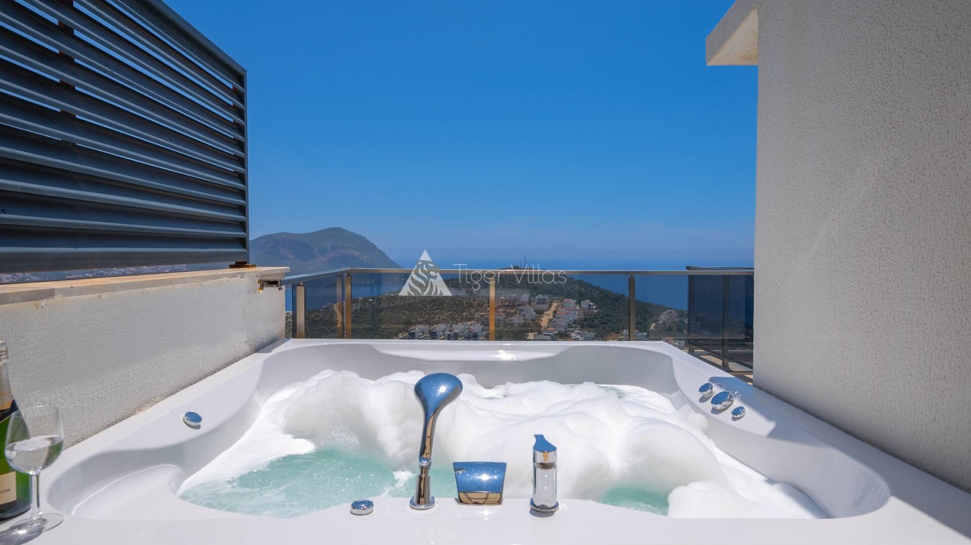 Villa Skylight — 44