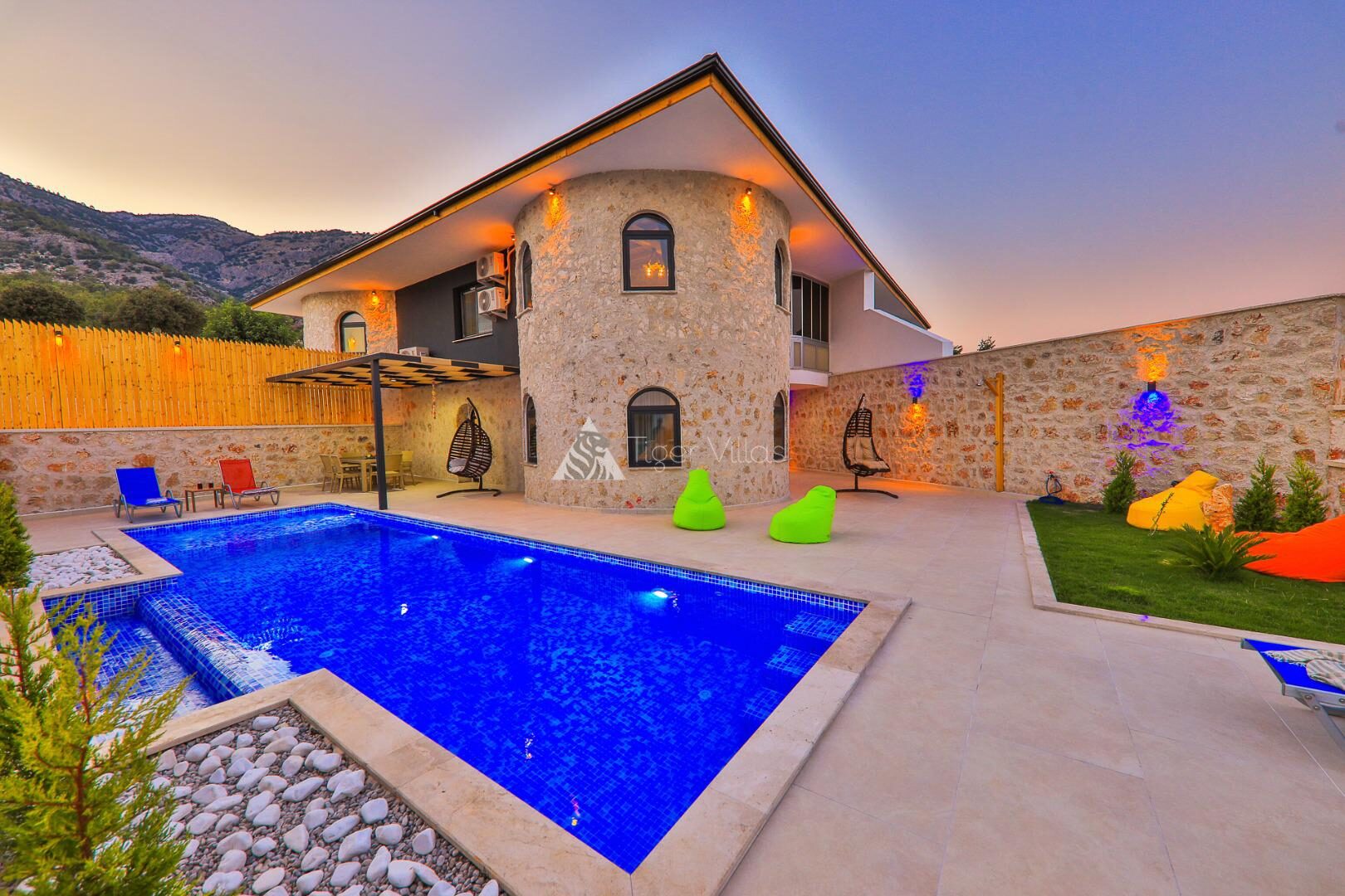 Villa Sandak 2 — 3