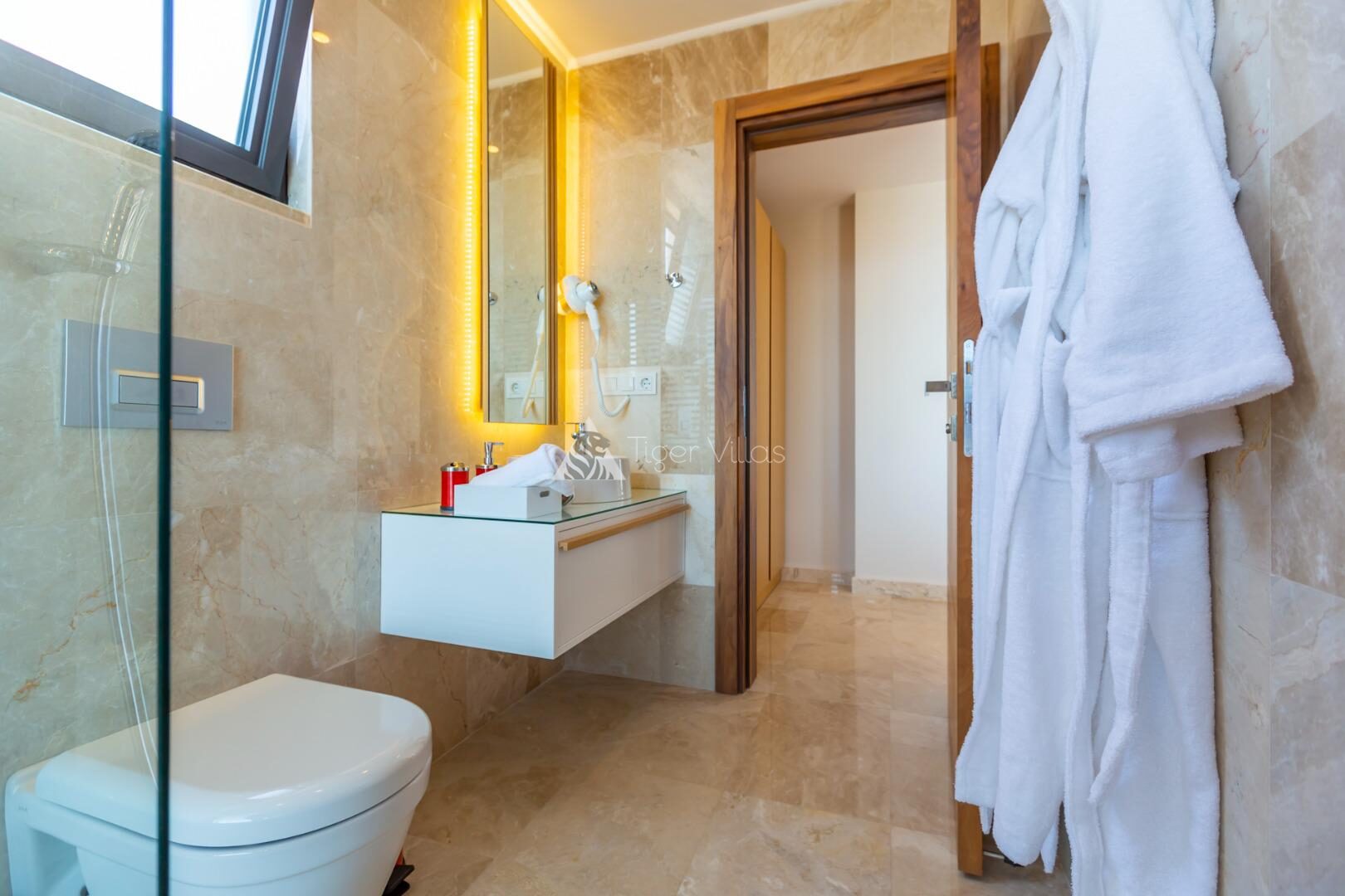 Villa Phi — 106