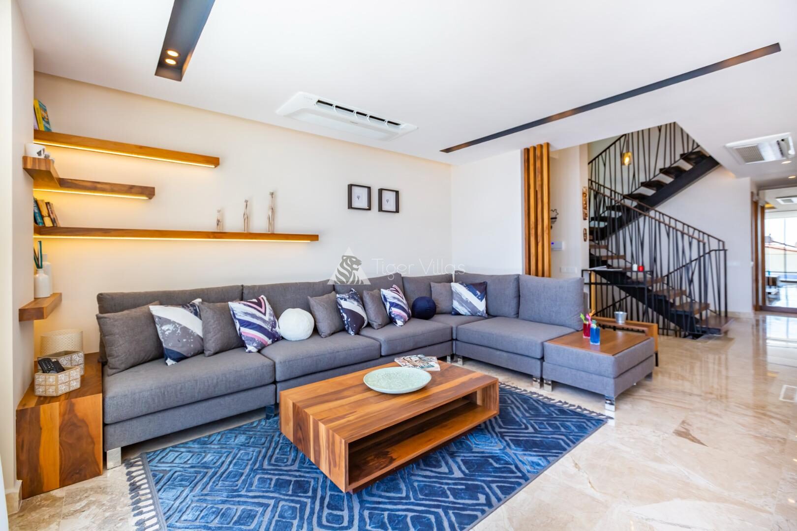 Villa Phi — 110