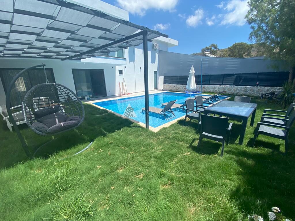Villa Silver — 11