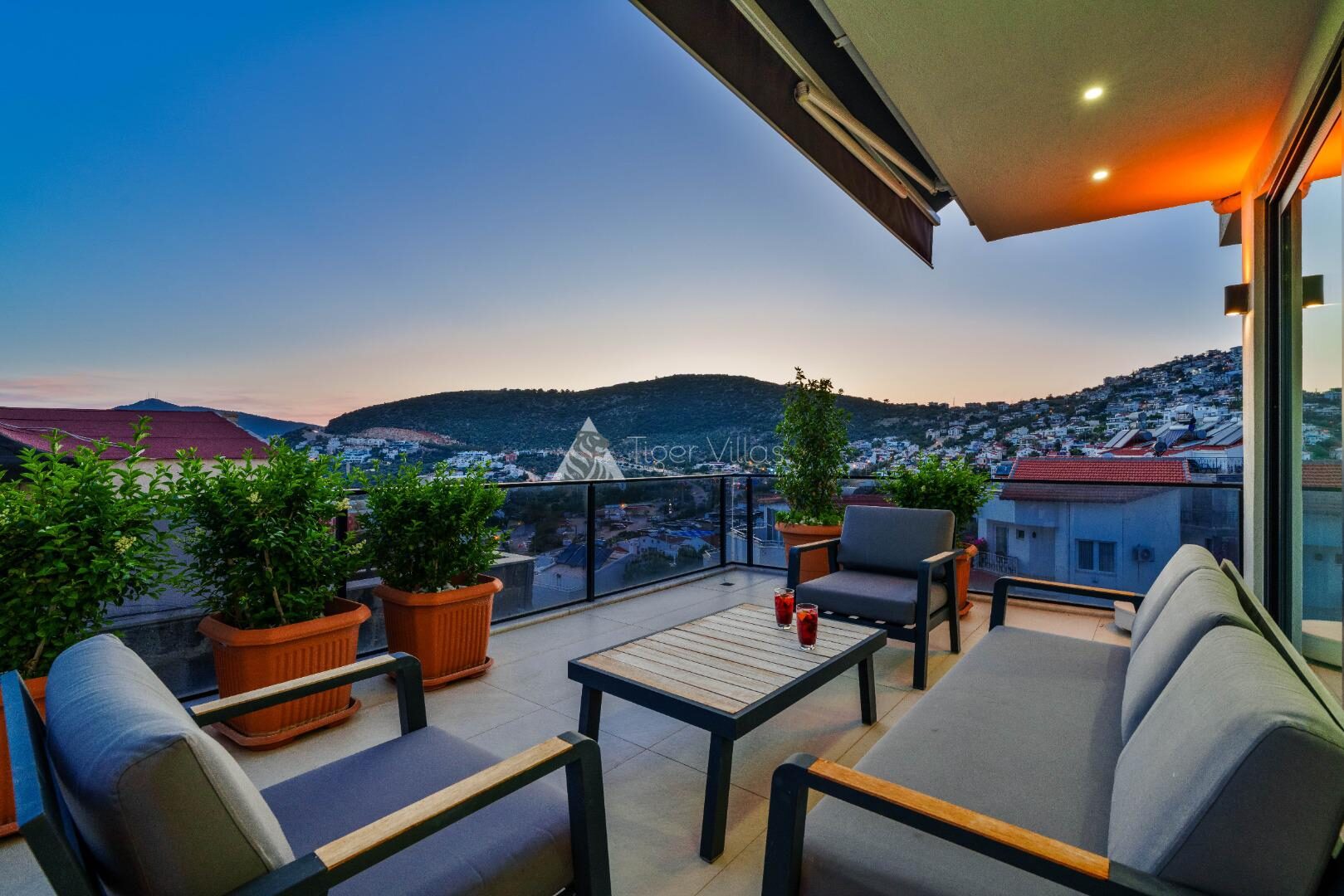 Villa Cassa — 17