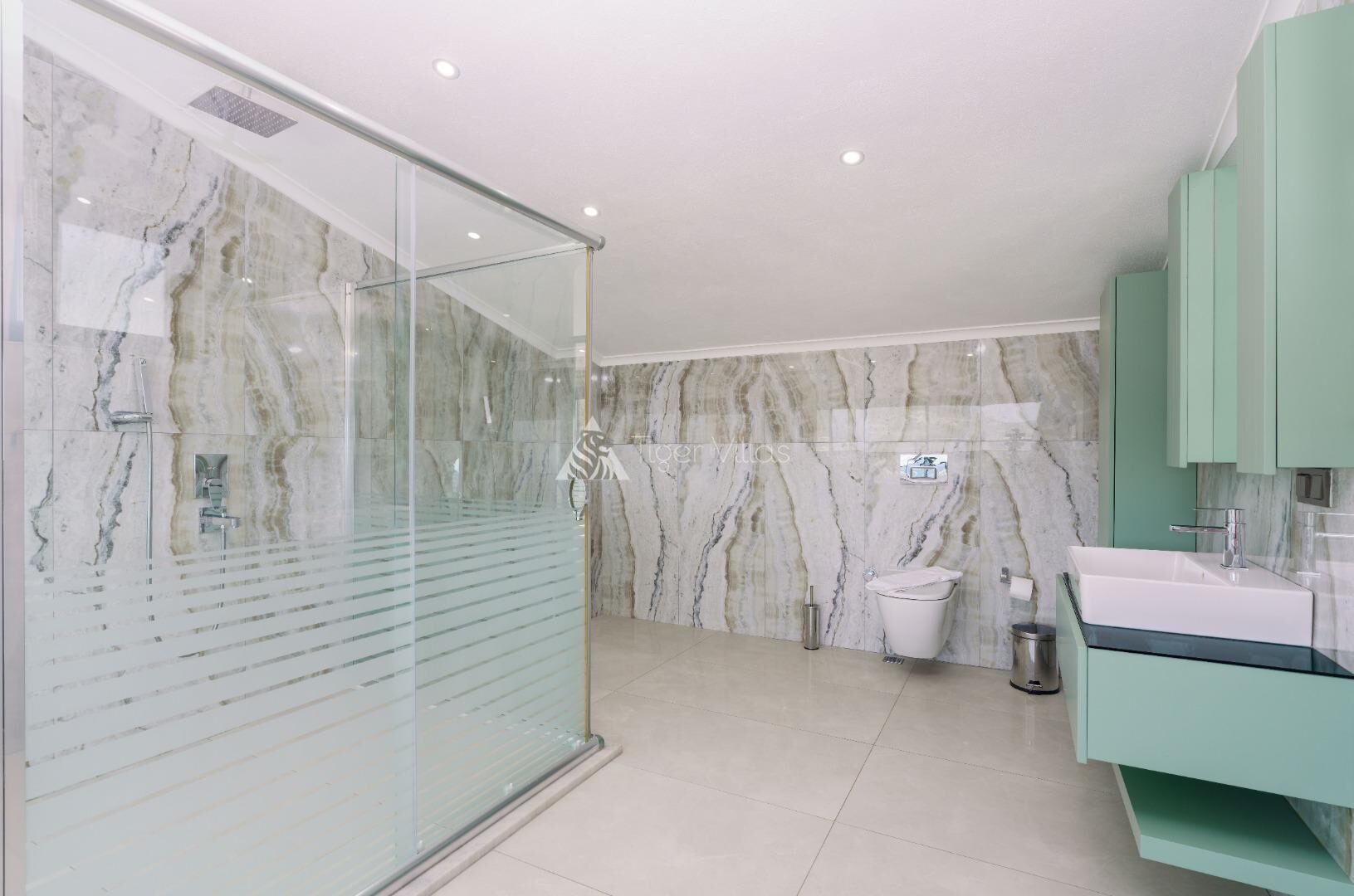 Villa Cassa — 32