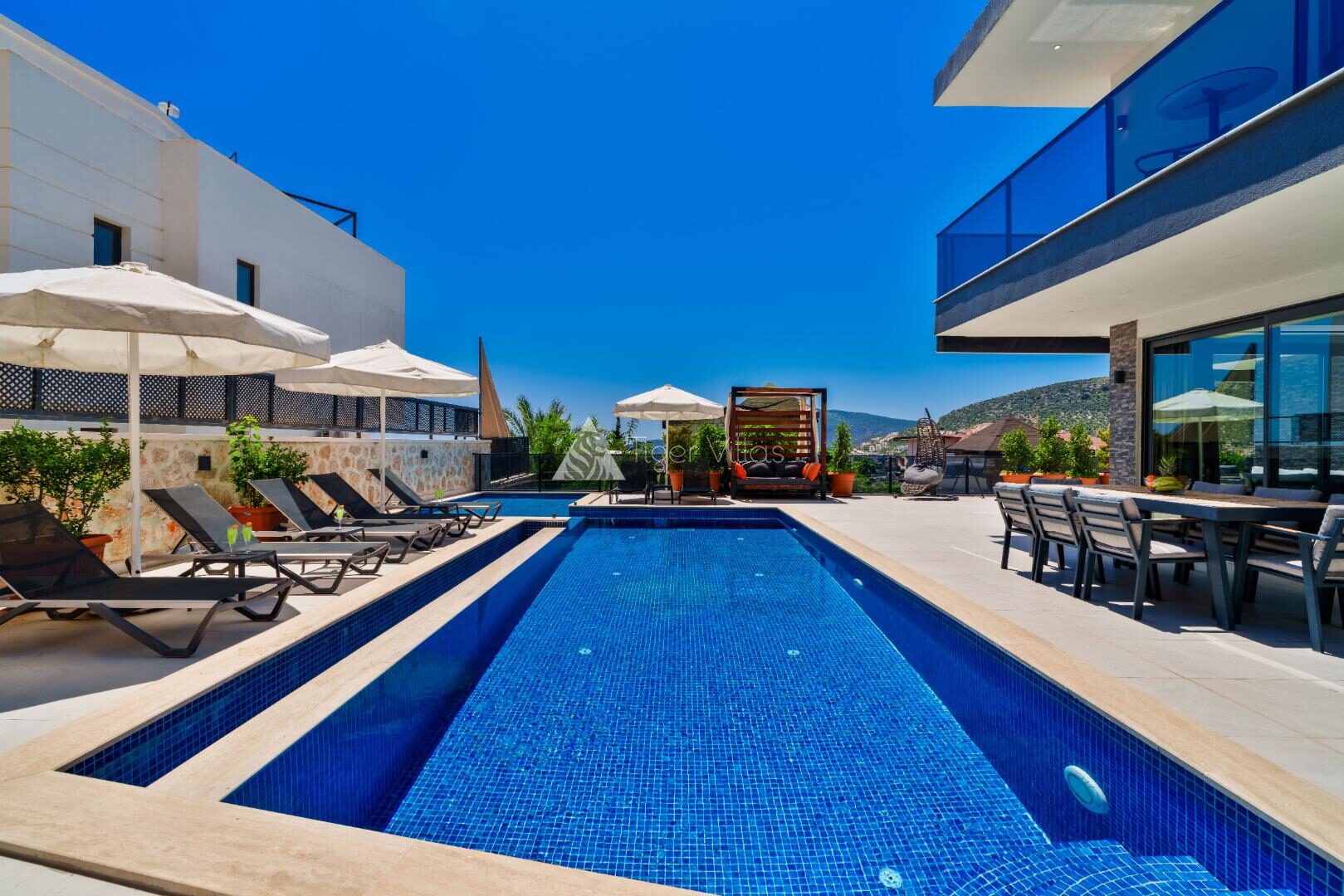 Villa Cassa — 56