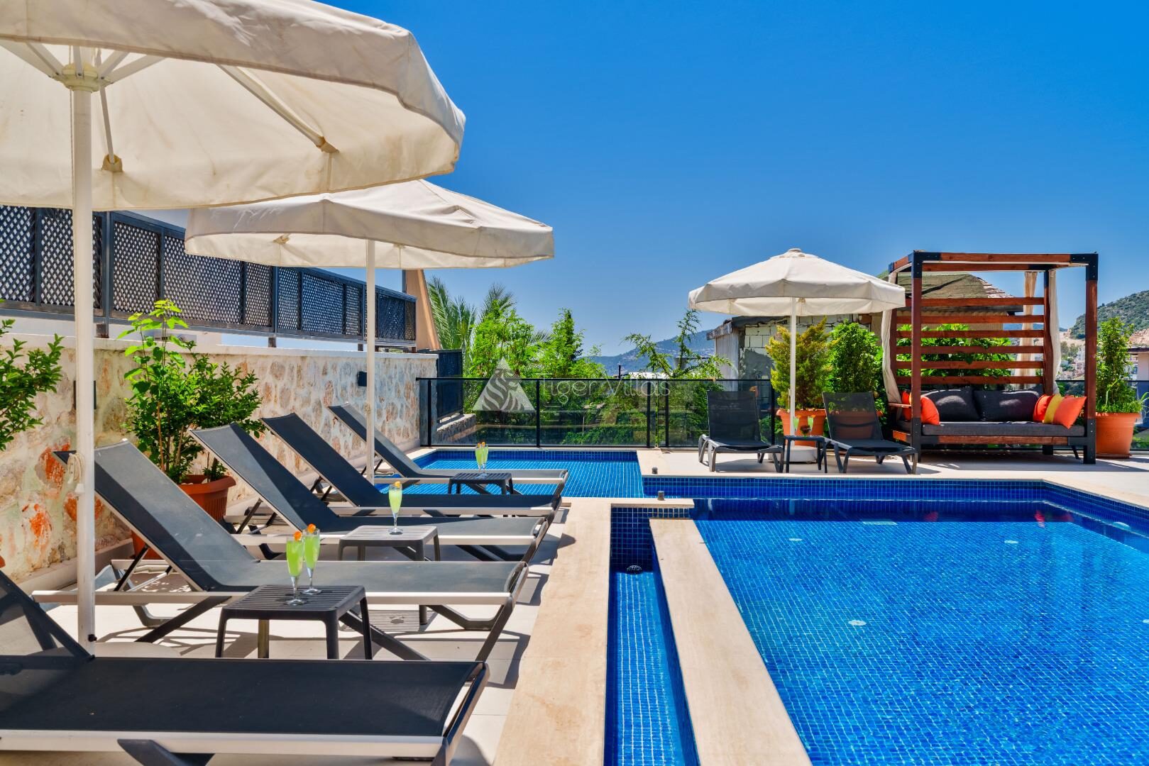 Villa Cassa — 78