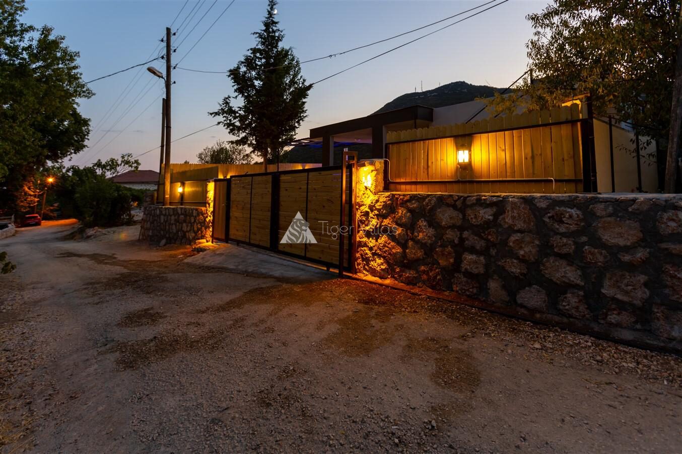 Villa Arslan — 79