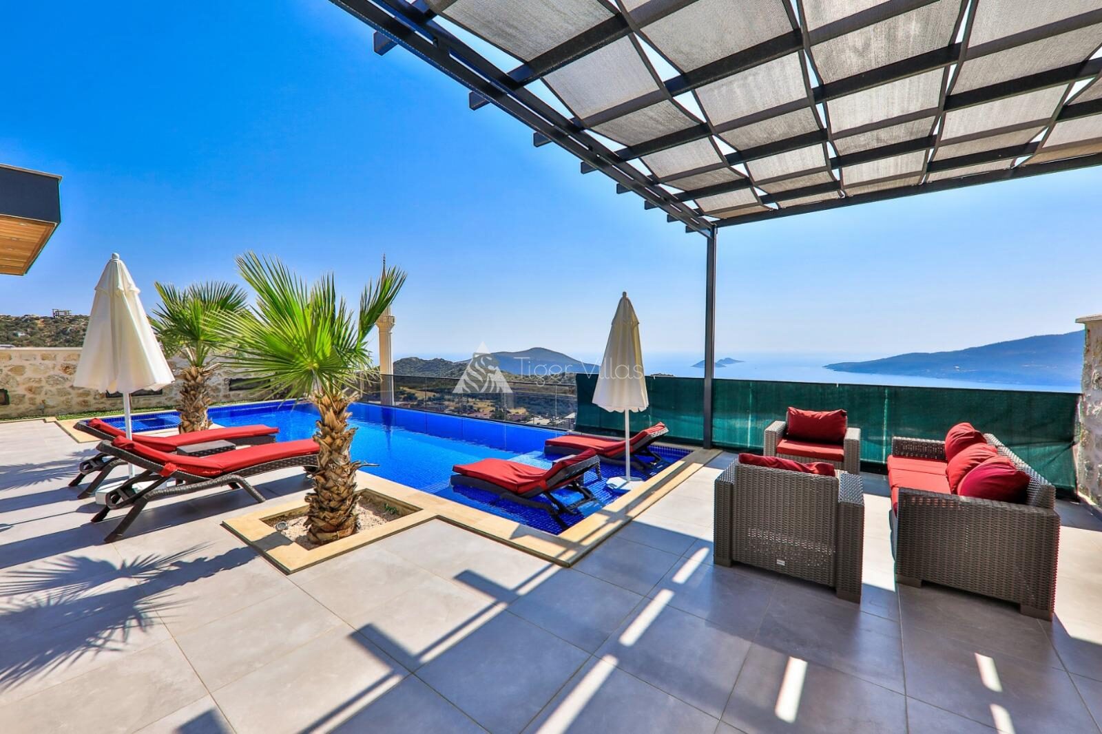 Villa Royal Romeo — 1