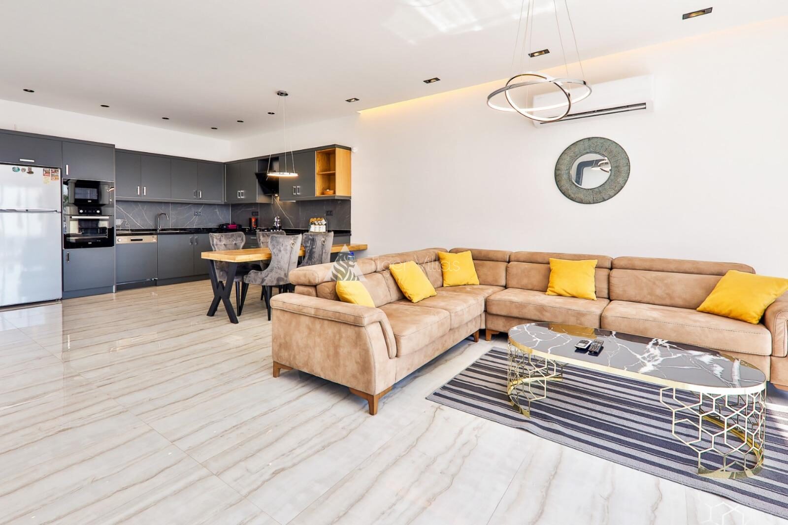 Villa Royal Romeo — 5
