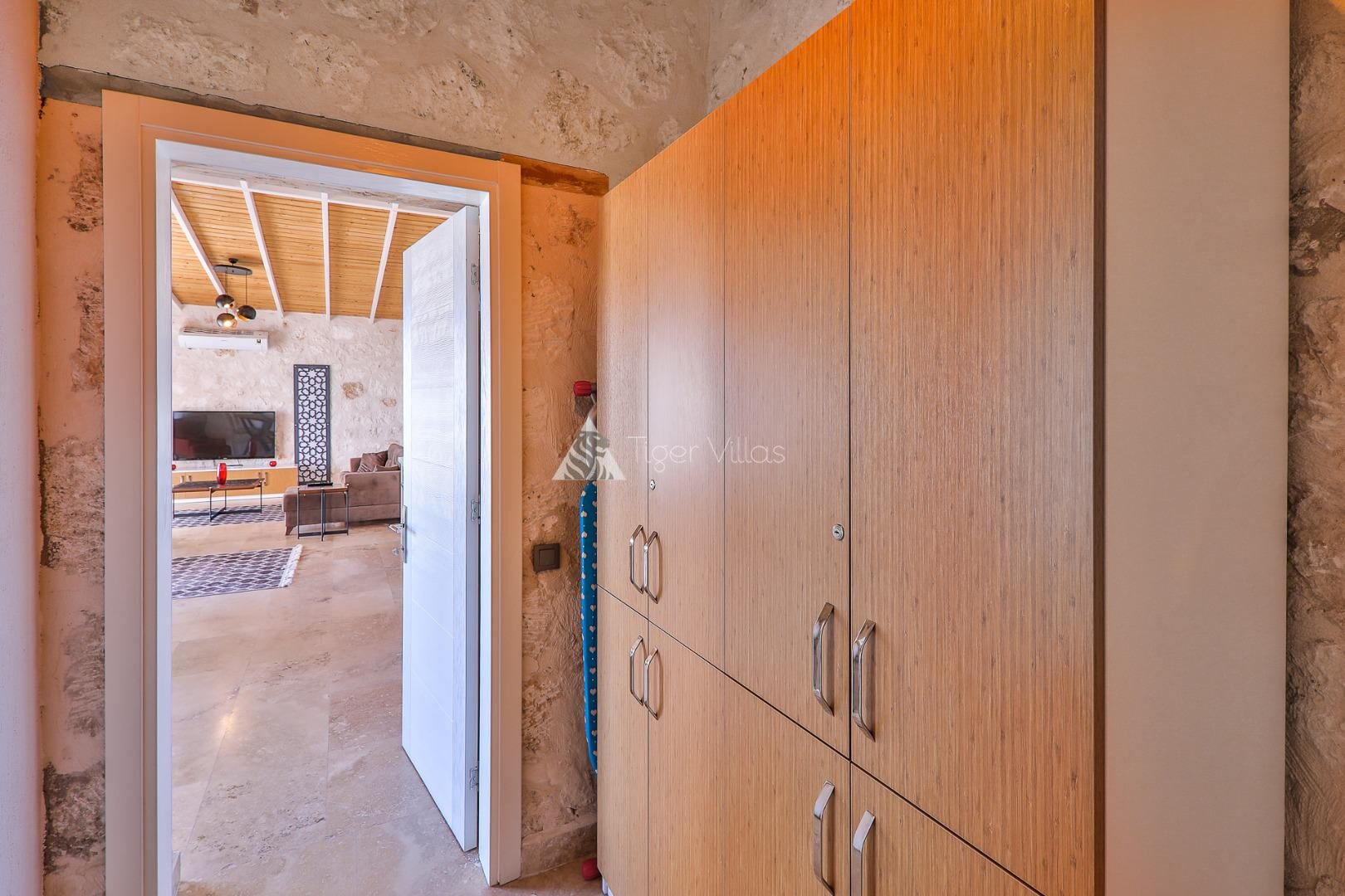 Villa Alaca — 9