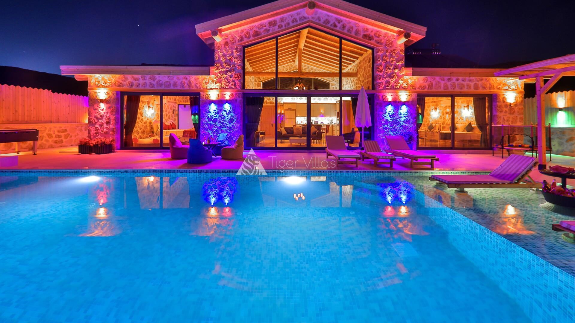 Villa Happiness — 6