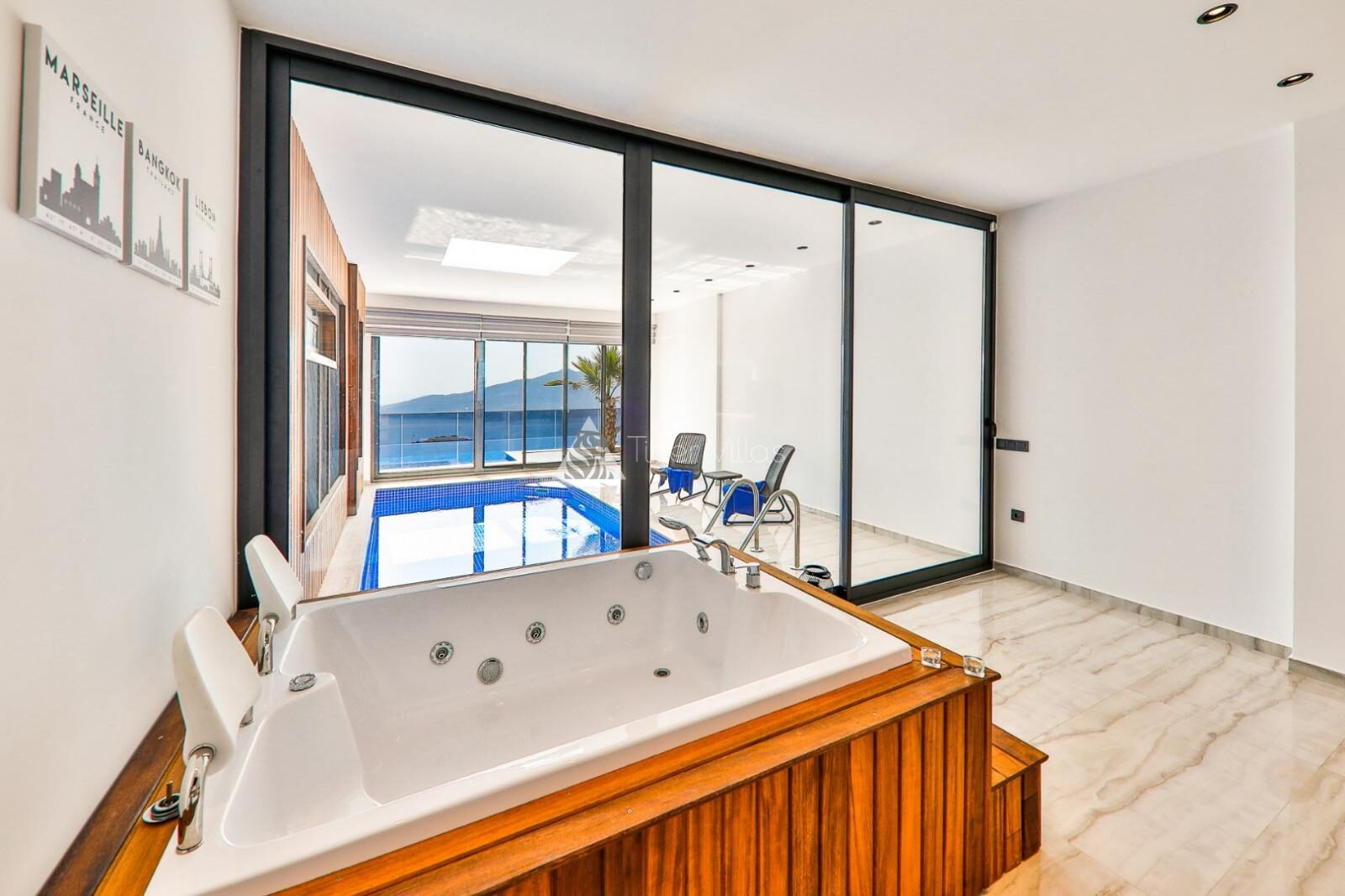 Villa Royal Romeo — 11