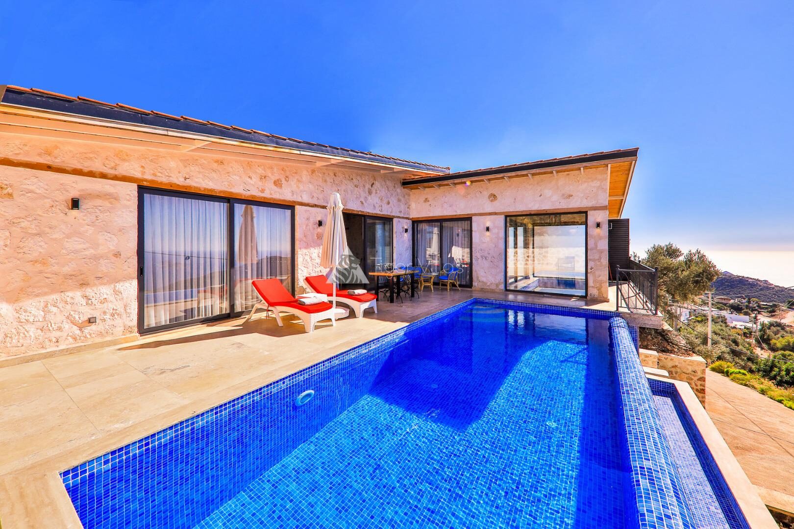 Villa Alaca — 14