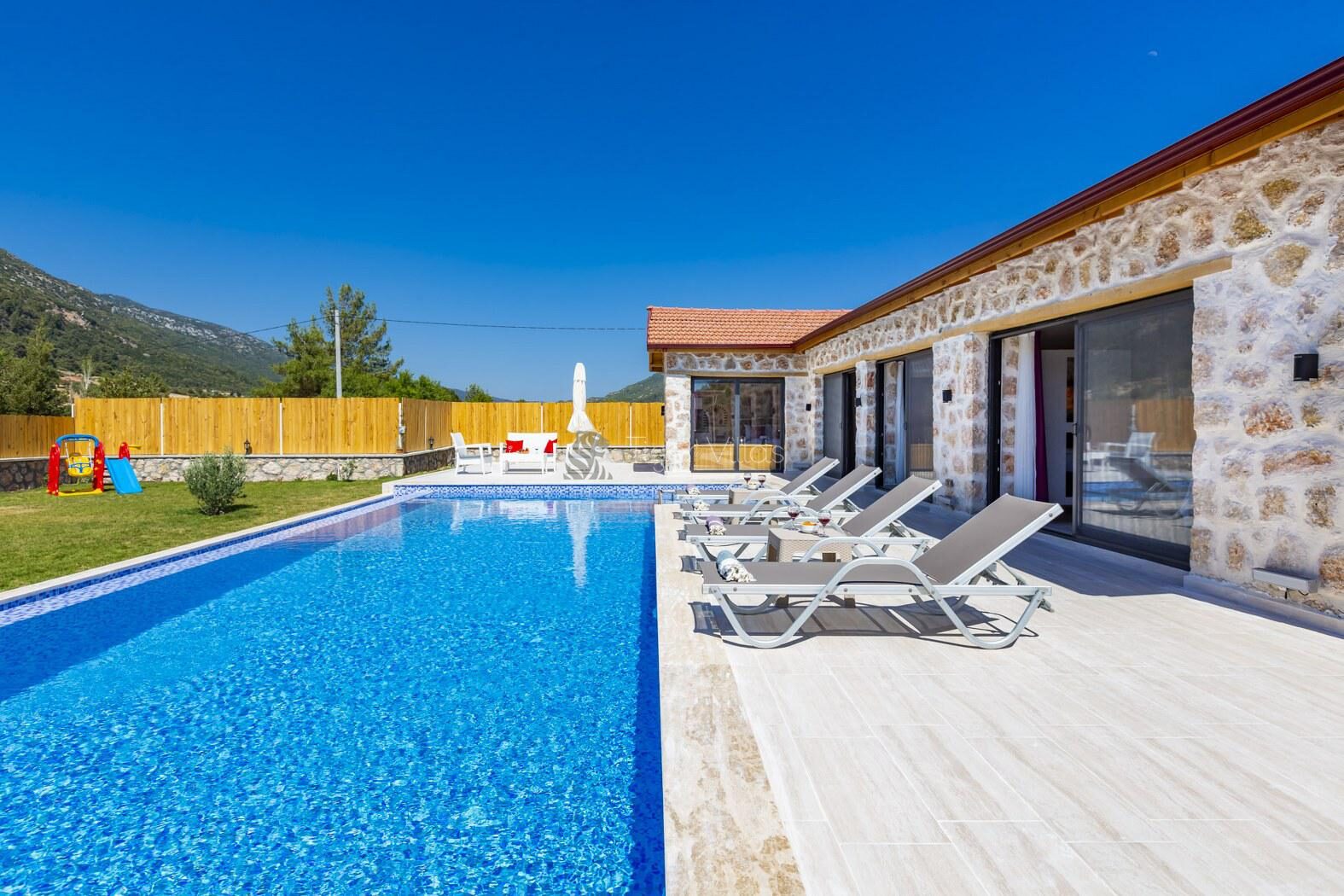 Villa Blue Bird — 9