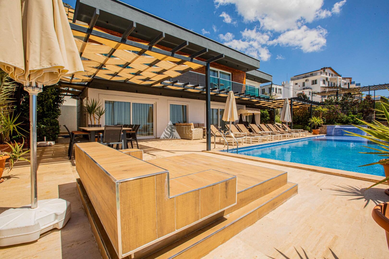 Villa Tiger Exclusive — 30
