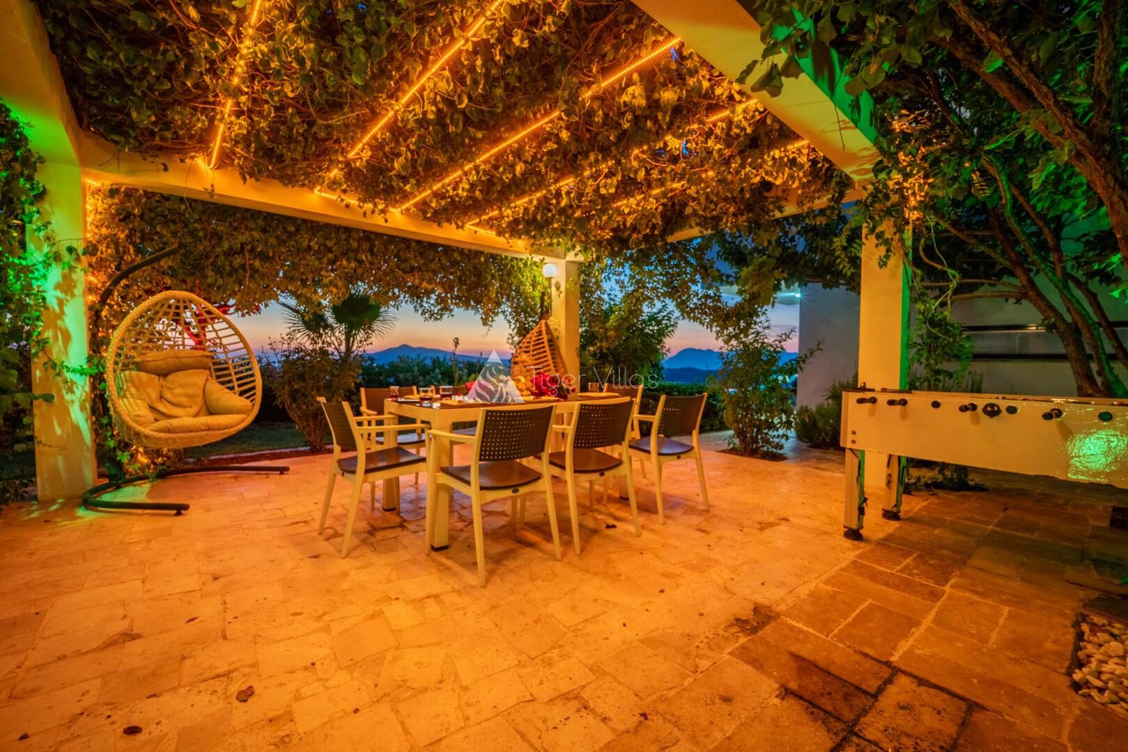 Villa Hyperion — 105