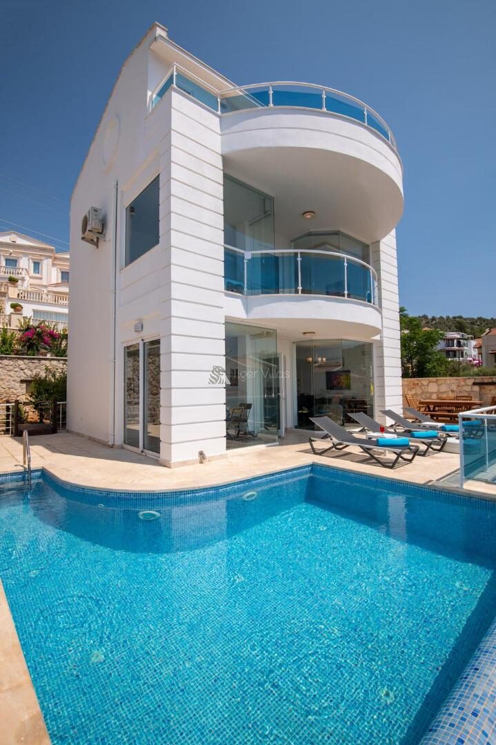 Villa Etna — 4
